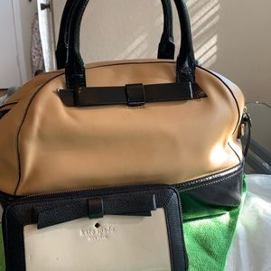 KATE SPADE HANDBAG PLUS BILLFOLD.  PRE-LOVED! EXCELLENT CONDITION!